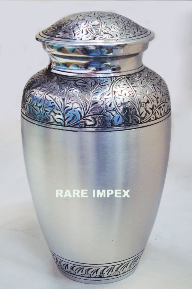 <span style="margin: 0px 0px 5px 0px; font-weight: 600;">RI-AL-9791</span><br />Aluminium Urns